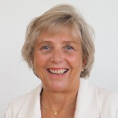 Dr. Jutta Nübel